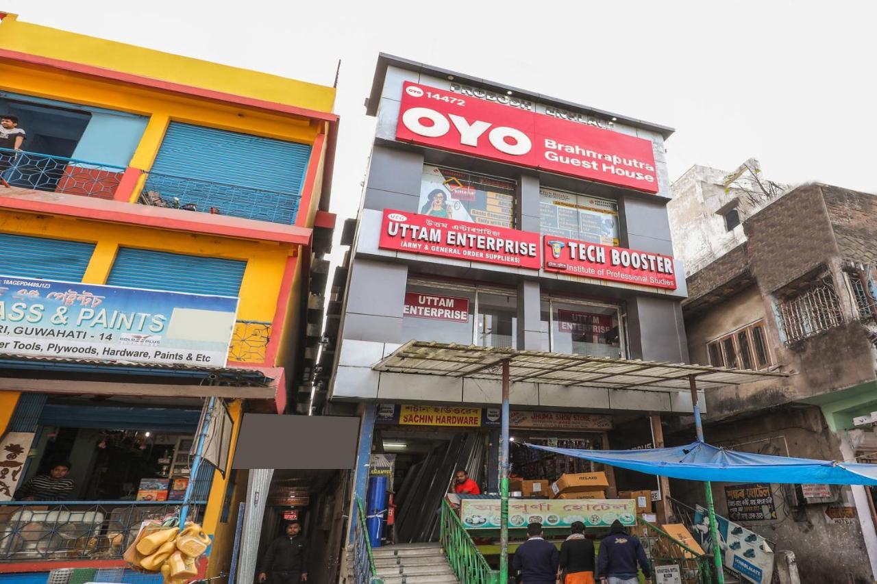 Oyo 14472 Brahmaputra Guest House Guwahati Exteriör bild
